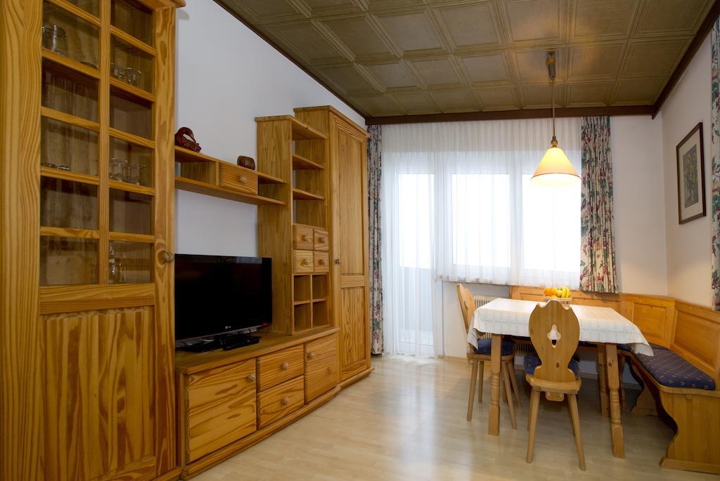 Tirolerhaus Apartment Walchsee Bilik gambar