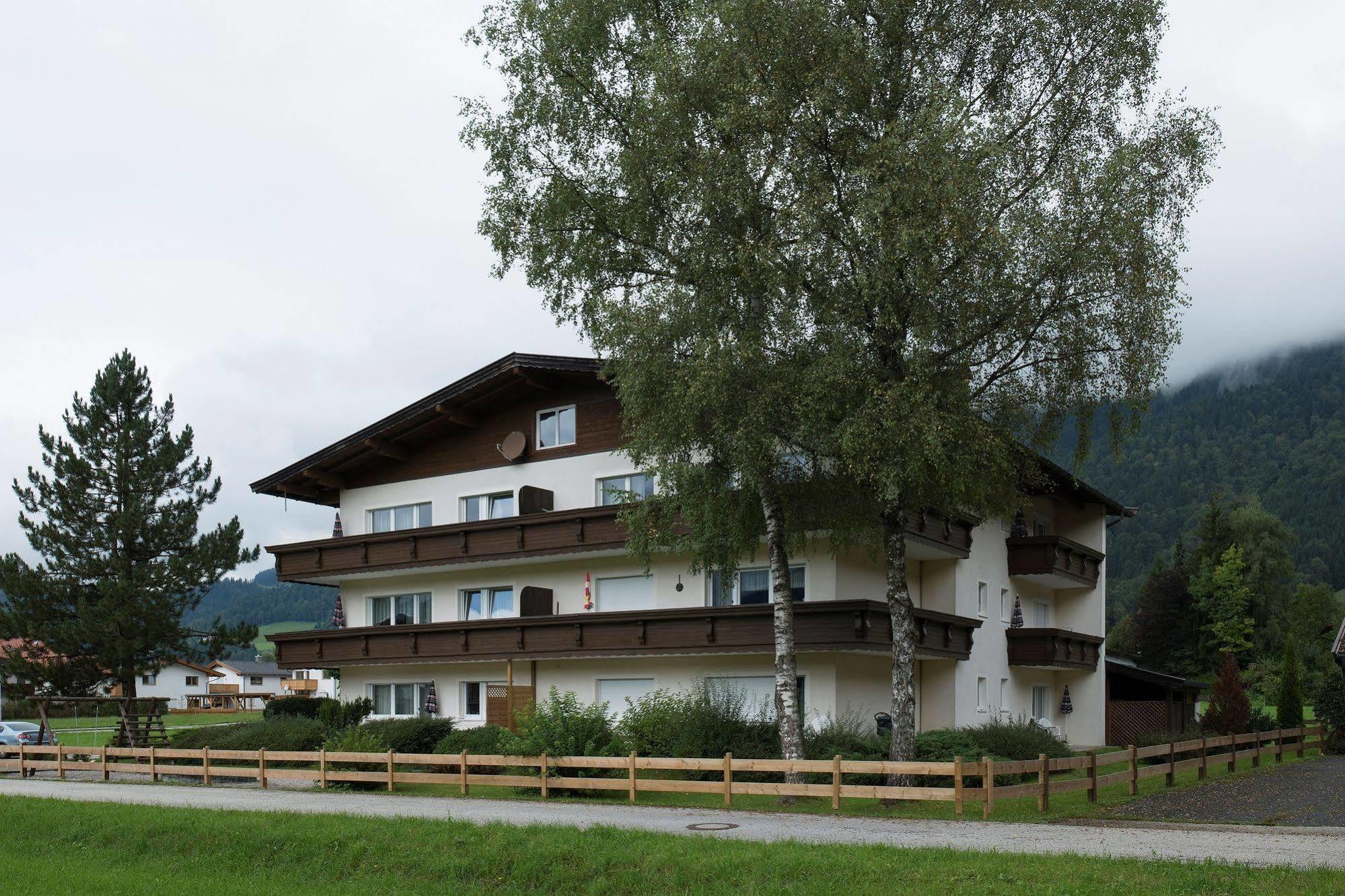 Tirolerhaus Apartment Walchsee Luaran gambar